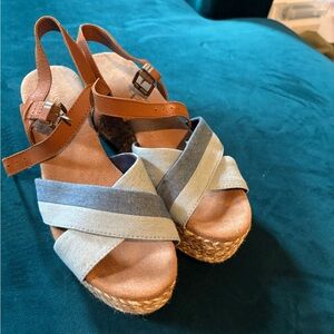 Women's wedge platform sandals